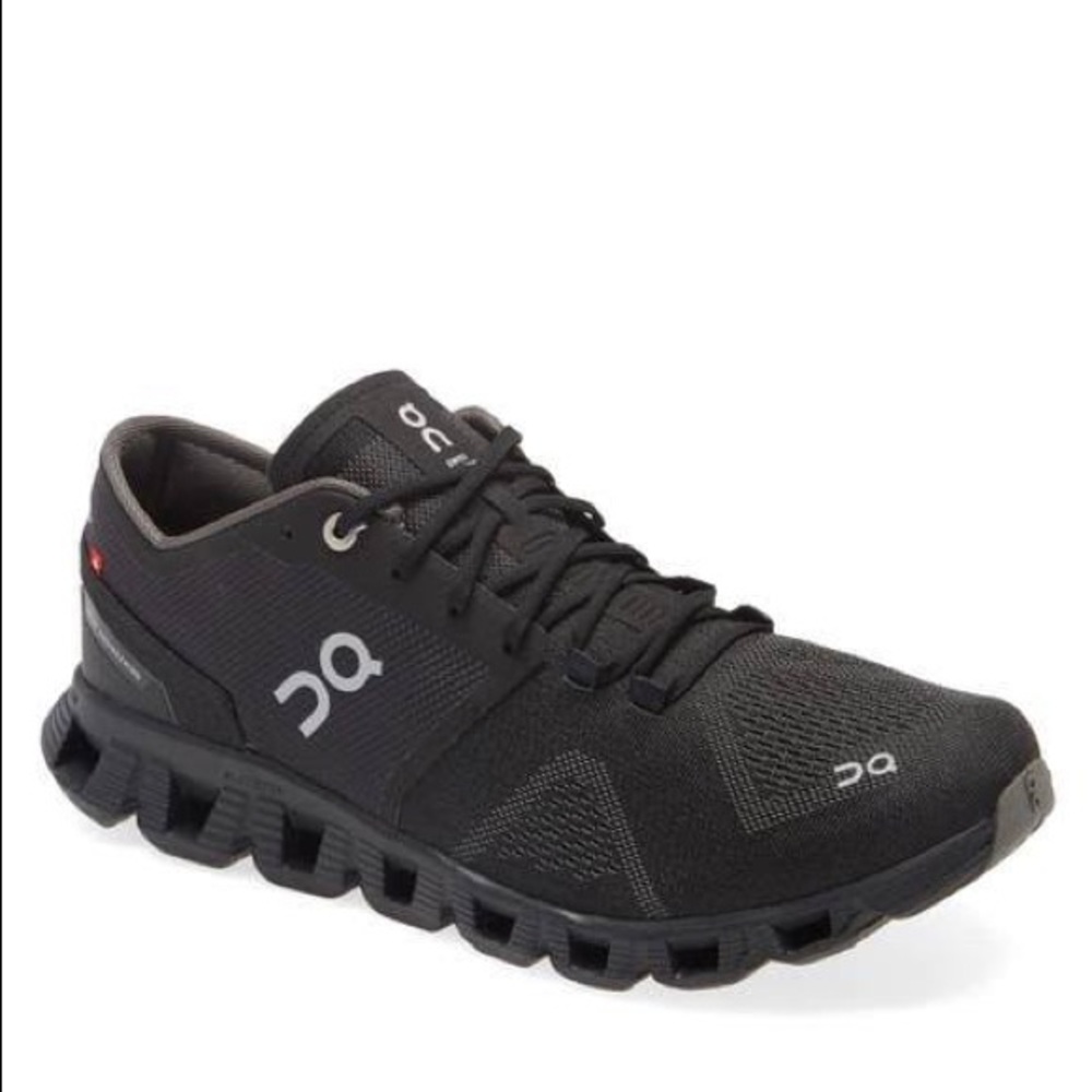 ON Cloud X men’s like new size 14